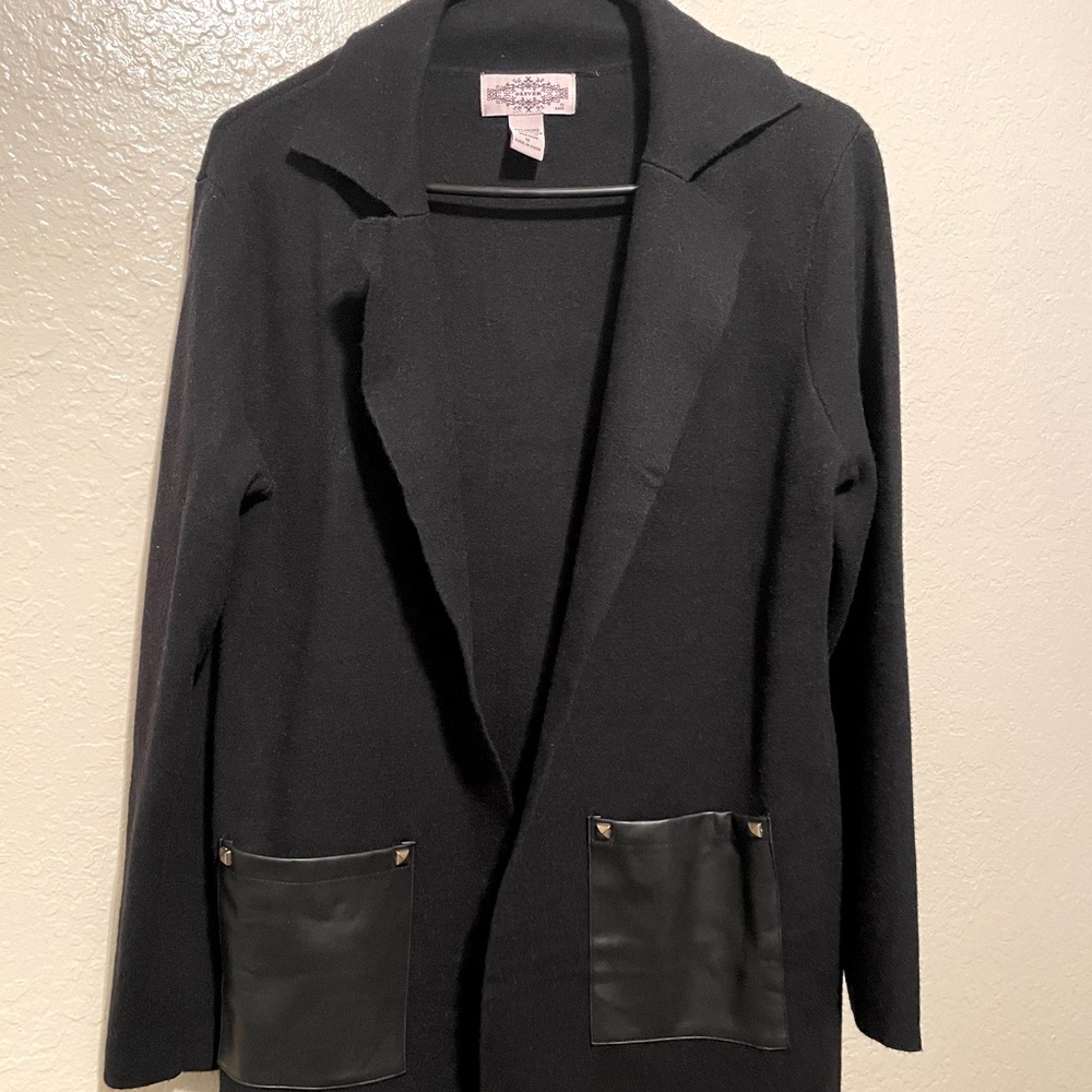 Oliver Long black jacket with leather pockets